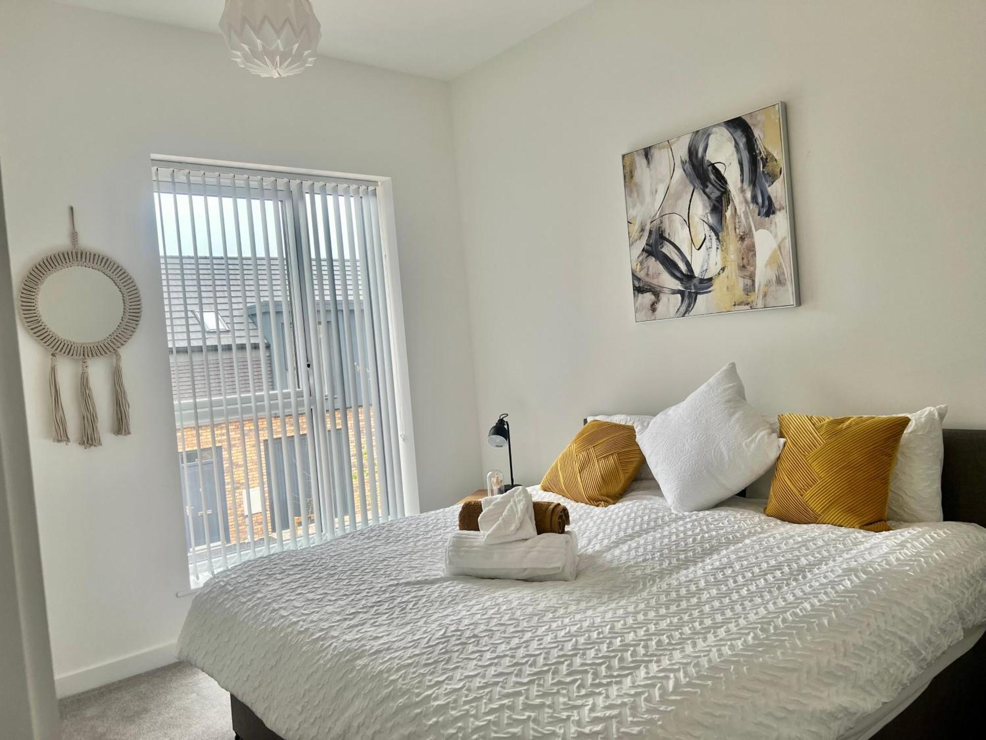 The Parkes A Stylish 3Br House, 5 Mins From Central Birmingham Close To The Edgbaston Stadium, The Hippodrome, Uob, Aston And Bcu, China Town, Kings Heath Bhx Airport And Much More Eksteriør billede