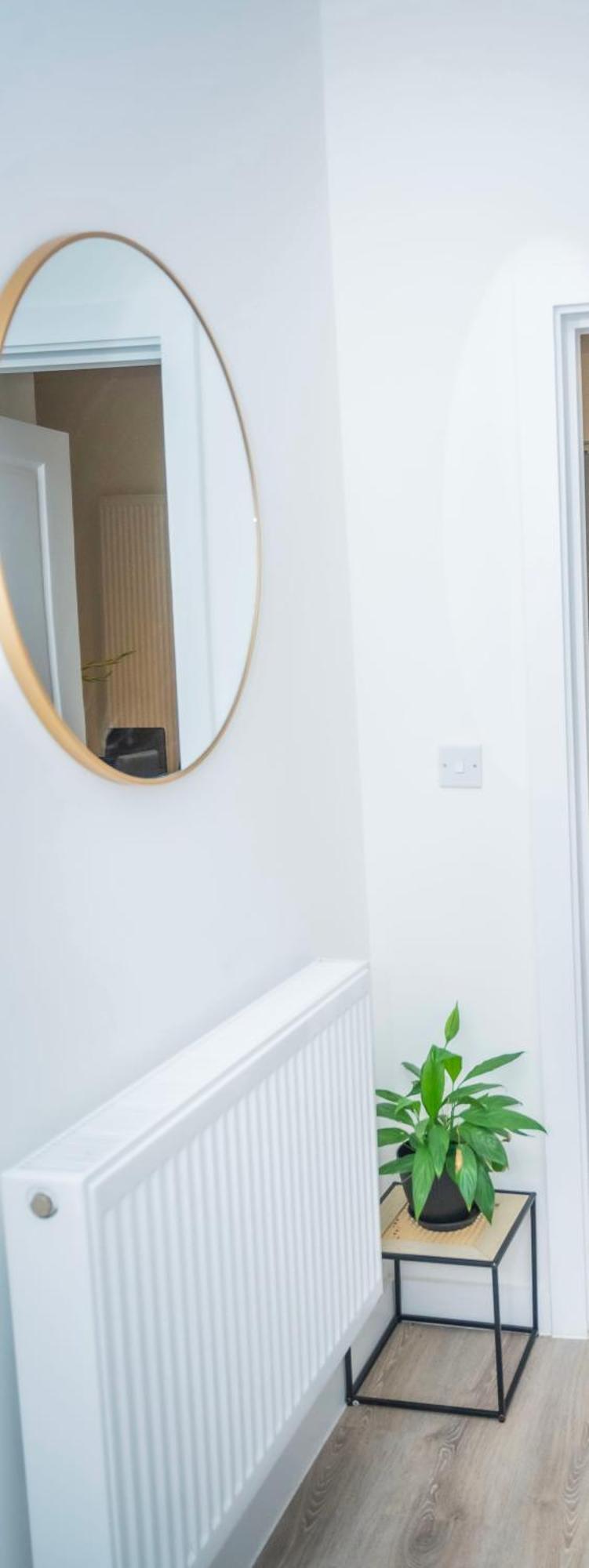 The Parkes A Stylish 3Br House, 5 Mins From Central Birmingham Close To The Edgbaston Stadium, The Hippodrome, Uob, Aston And Bcu, China Town, Kings Heath Bhx Airport And Much More Eksteriør billede