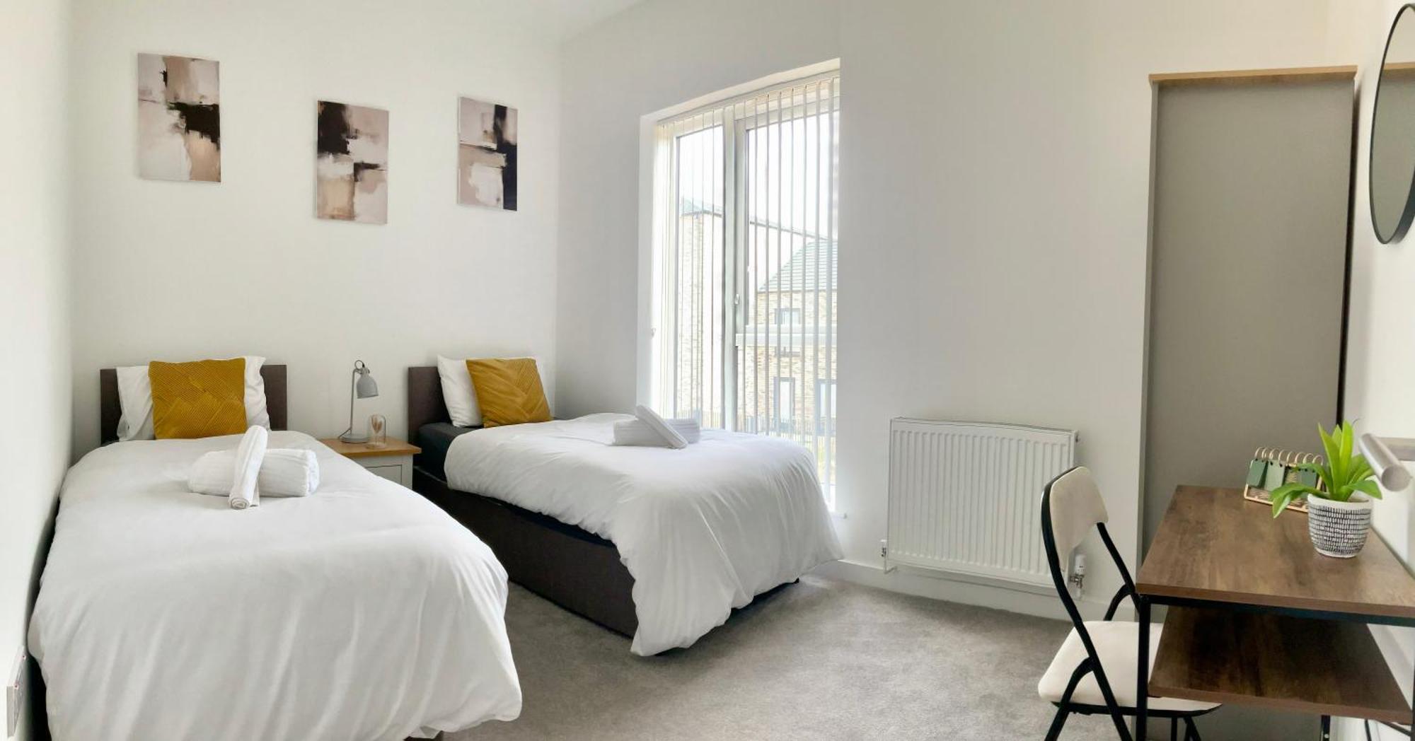 The Parkes A Stylish 3Br House, 5 Mins From Central Birmingham Close To The Edgbaston Stadium, The Hippodrome, Uob, Aston And Bcu, China Town, Kings Heath Bhx Airport And Much More Eksteriør billede