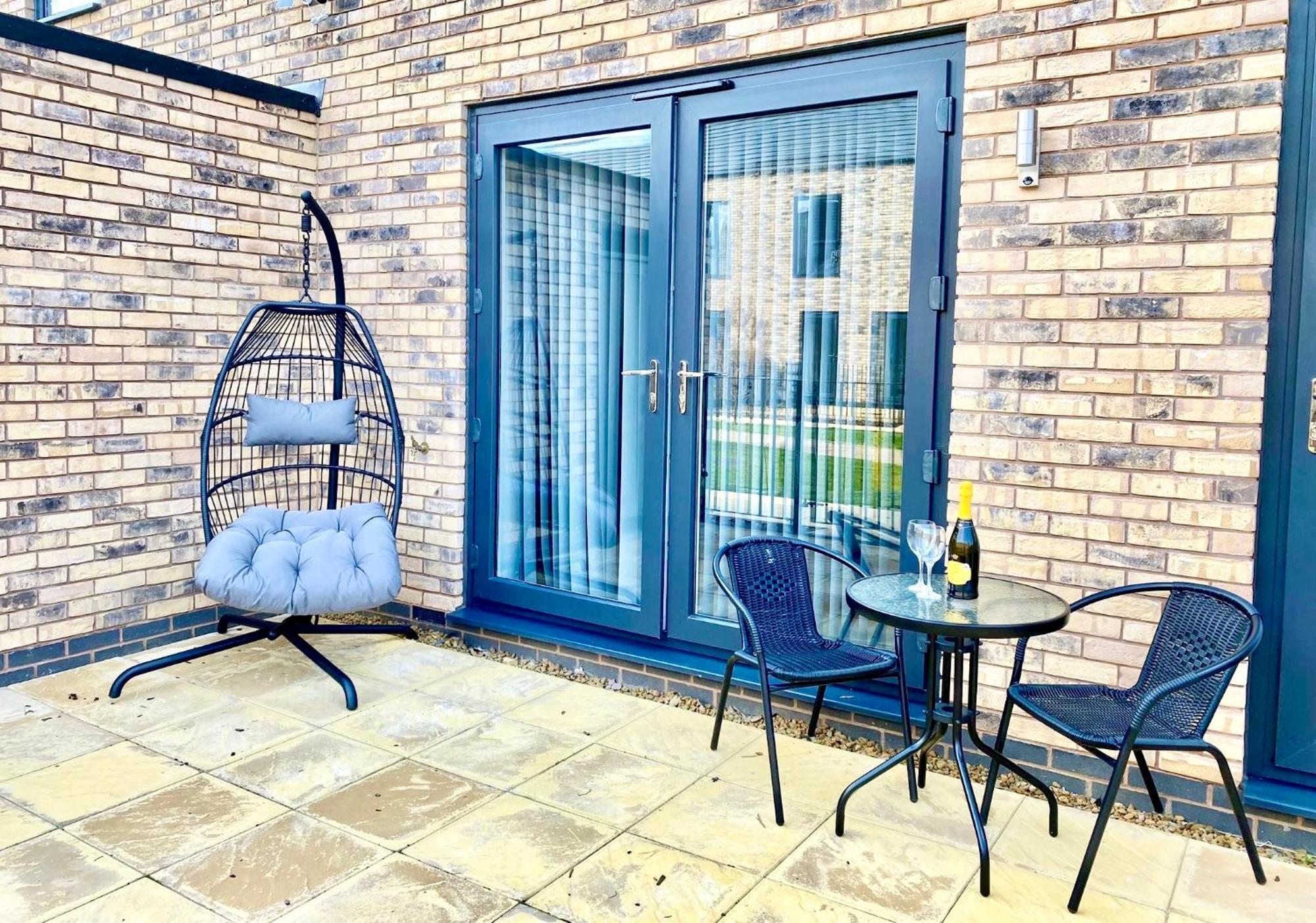 The Parkes A Stylish 3Br House, 5 Mins From Central Birmingham Close To The Edgbaston Stadium, The Hippodrome, Uob, Aston And Bcu, China Town, Kings Heath Bhx Airport And Much More Eksteriør billede