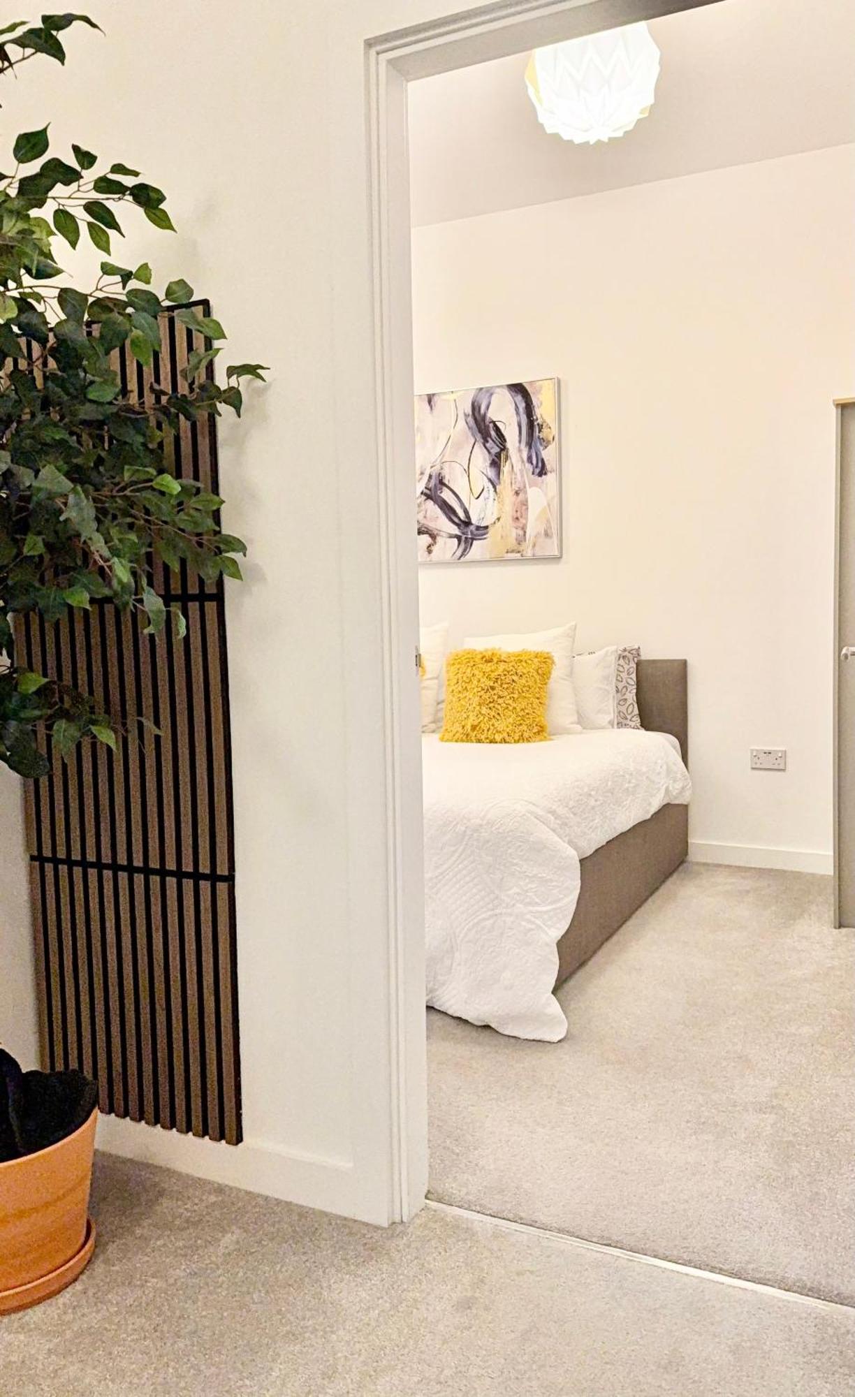 The Parkes A Stylish 3Br House, 5 Mins From Central Birmingham Close To The Edgbaston Stadium, The Hippodrome, Uob, Aston And Bcu, China Town, Kings Heath Bhx Airport And Much More Eksteriør billede